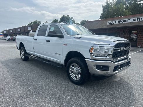 Used 2022 RAM 2500 Tradesman w/ Chrome Appearance Group image 4