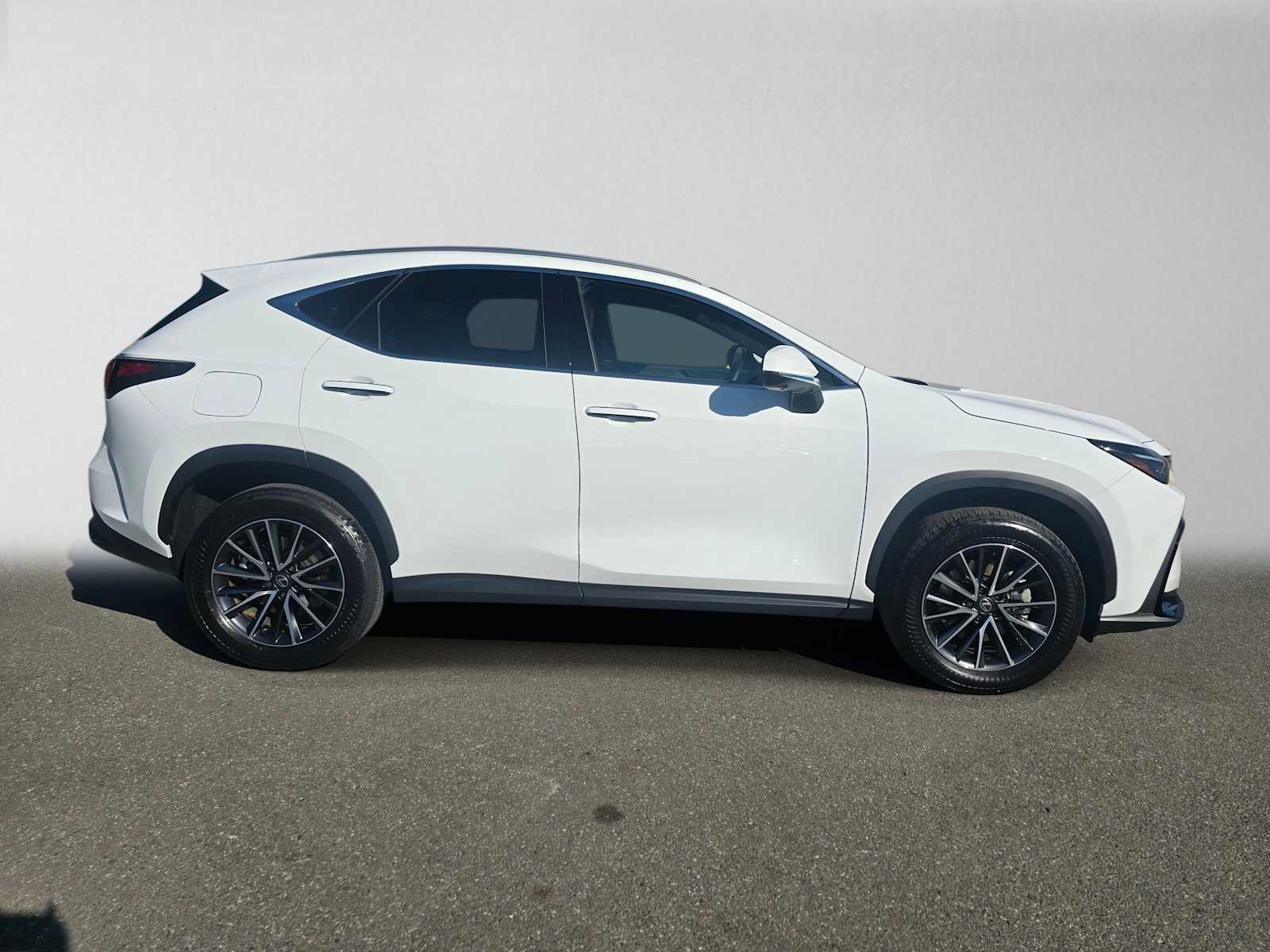 Used 2026 Lexus NX 450h+ AWD w/ Accessory Package (Z1) image 2