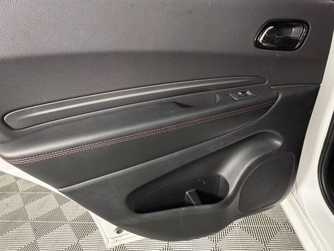 Used 2025 Dodge Durango GT image 29
