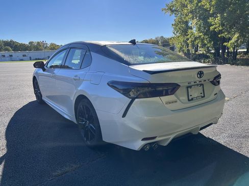 Used 2023 Toyota Camry XSE image 5