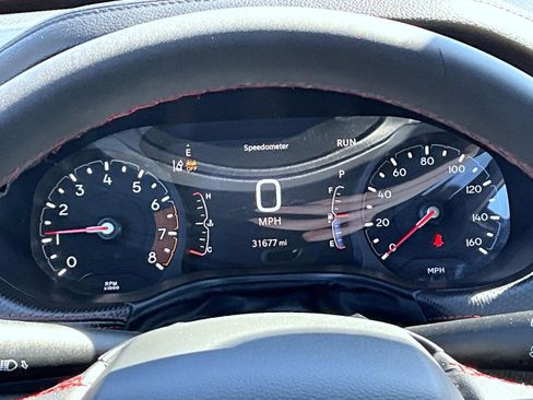 Used 2025 Jeep Compass Trailhawk AWD/4WD image 15
