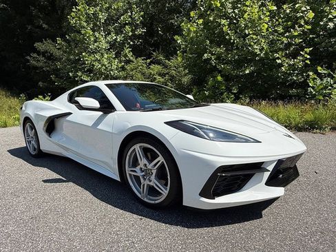 Used 2023 Chevrolet Corvette Stingray Preferred Cpe w/ 2LT RWD image 4