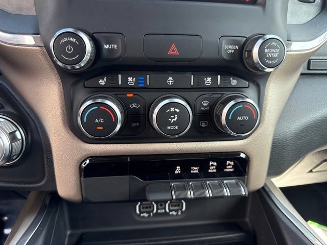 Used 2021 RAM 1500 Laramie AWD/4WD image 29
