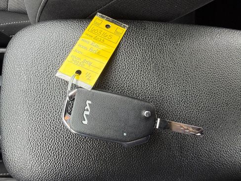 Used 2023 Kia Forte LXS FWD image 40