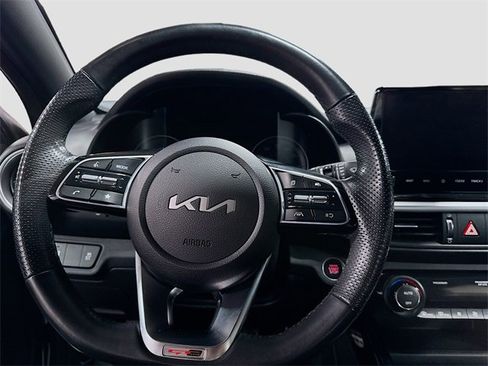 Used 2023 Kia Forte GT-Line image 18