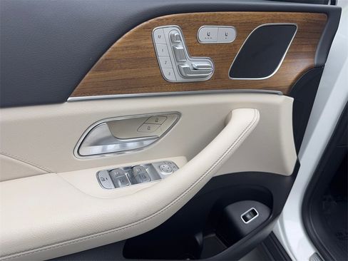 Used 2024 Mercedes-Benz GLE 350 4MATIC image 31