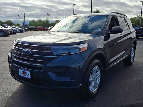 Certified 2023 Ford Explorer XLT AWD/4WD image 3