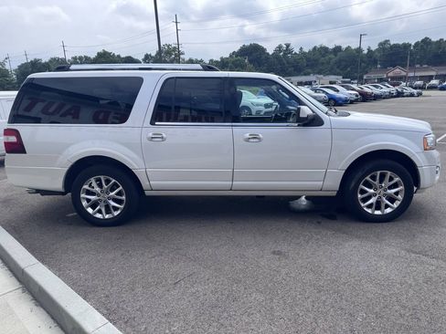 Used 2017 Ford Expedition EL Limited w/ Equipment Group 301A AWD/4WD image 5
