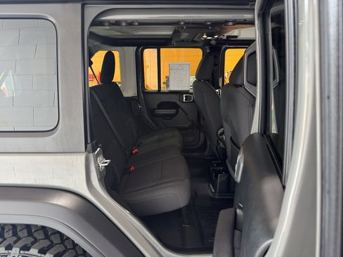 Used 2021 Jeep Wrangler Unlimited Sport AWD/4WD image 20