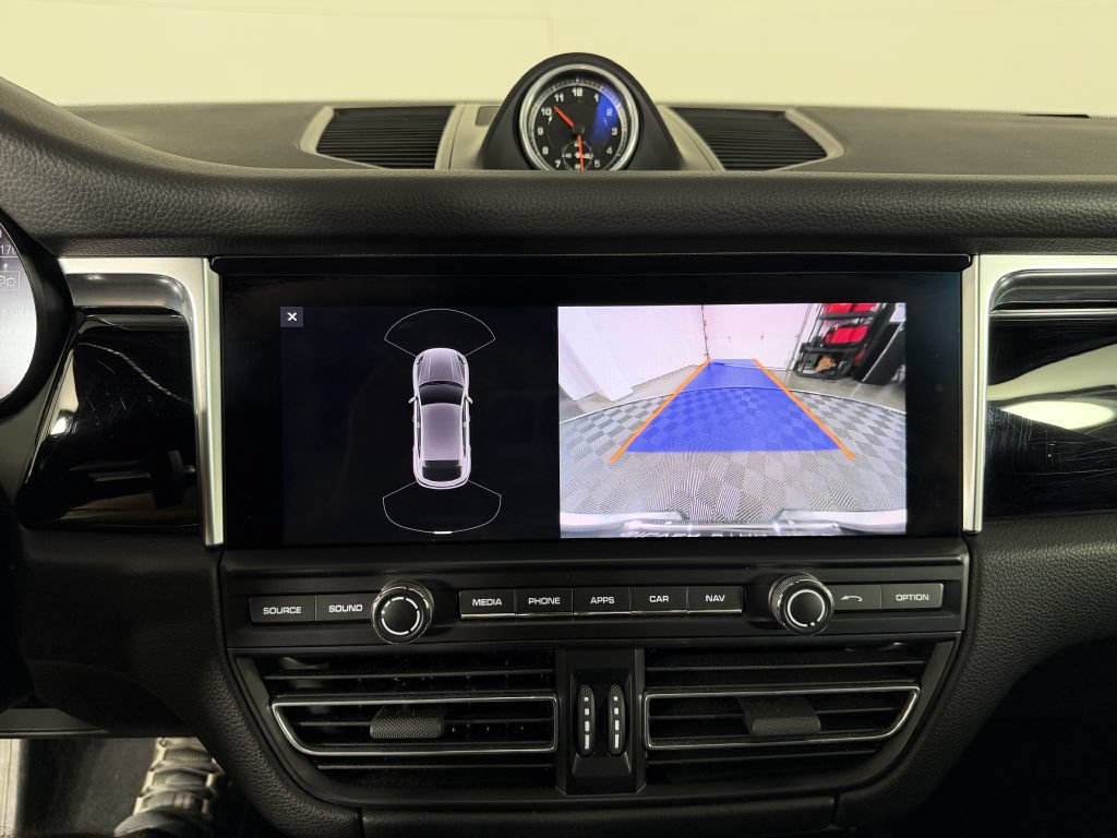 Used 2021 Porsche Macan S AWD/4WD image 39