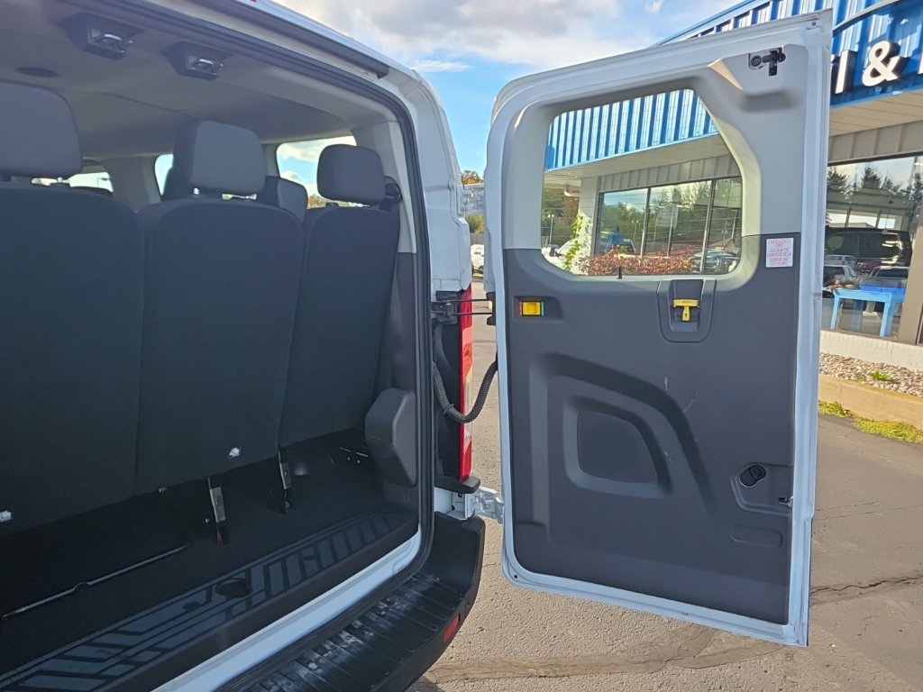 Used 2024 Ford Transit 350 XLT RWD image 21