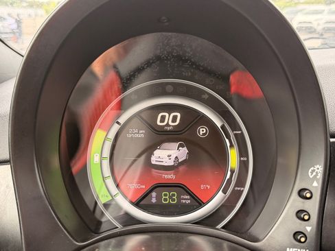 Used 2014 FIAT 500 e w/ Esport Package image 15