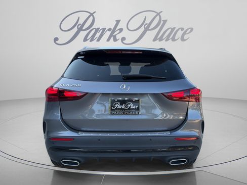 Certified 2025 Mercedes-Benz GLA 250 image 4