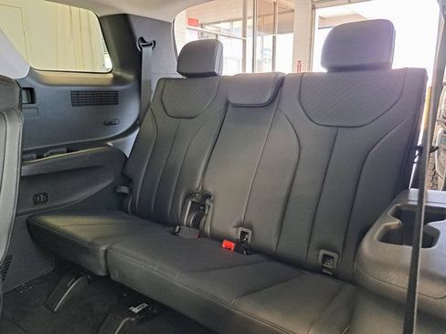 Used 2025 Hyundai Palisade SEL AWD/4WD image 28