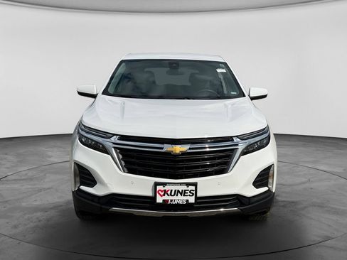 Used 2024 Chevrolet Equinox LT AWD/4WD image 3