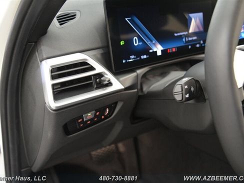 Used 2026 BMW 330i Sedan w/ Convenience Package RWD image 30
