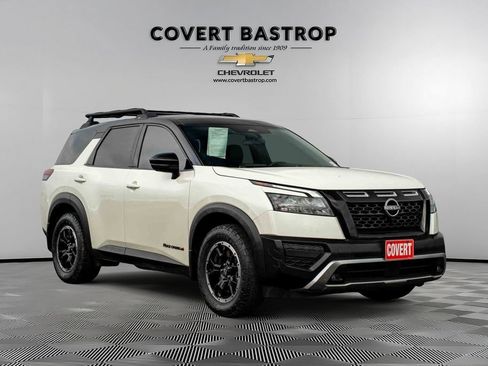 Used 2024 Nissan Pathfinder Rock Creek AWD/4WD image 5