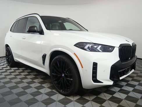 Used 2026 BMW X5 xDrive40i w/ M Sport Package AWD/4WD image 5