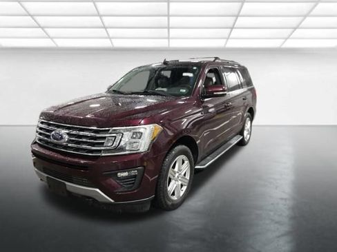 Used 2020 Ford Expedition XLT w/ Equipment Group 202A AWD/4WD image 9