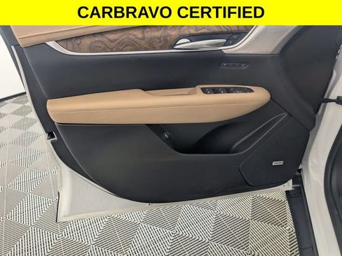 Certified 2023 Cadillac XT5 Sportv w/ Platinum Package AWD/4WD image 10