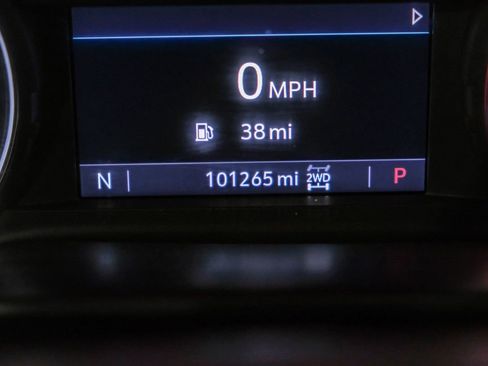 Used 2021 Chevrolet Silverado 1500 LT Trail Boss w/ Convenience Package II image 19