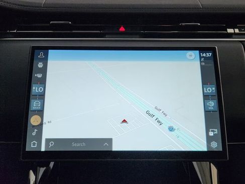 Used 2025 Land Rover Range Rover Sport SE image 17