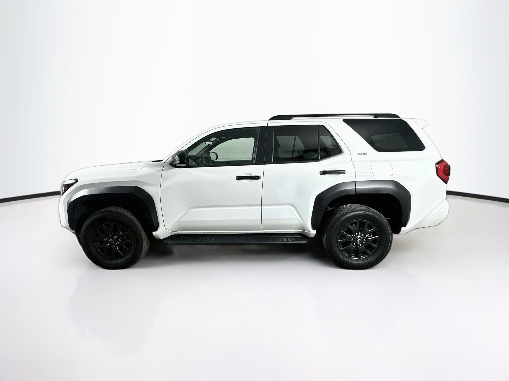 Used 2025 Toyota 4Runner SR5 AWD/4WD image 4