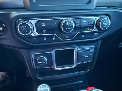 Used 2023 Jeep Gladiator Sport w/ Trailer Tow Package image 16