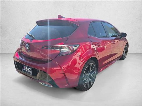 Used 2022 Toyota Corolla XSE FWD image 3