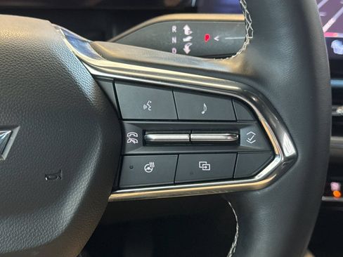 Used 2024 Chevrolet Equinox EV LT FWD image 35