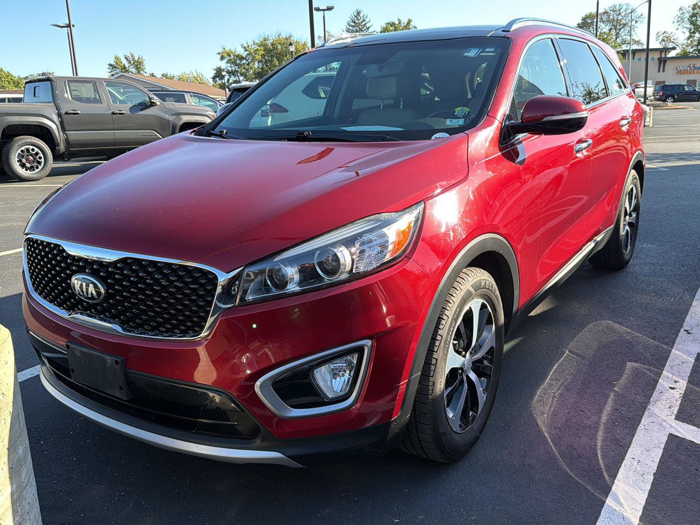 Used 2016 Kia Sorento EX w/ EX Touring Package FWD image 2