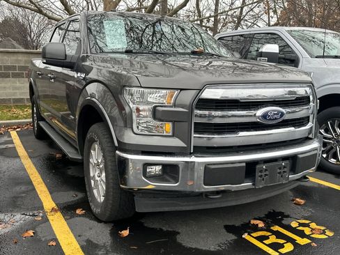 Used 2017 Ford F150 Lariat w/ Equipment Group 501A Mid image 5