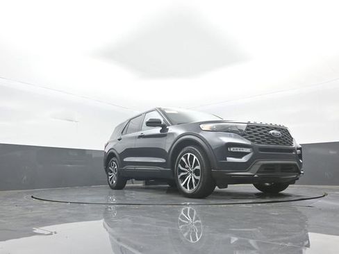 Used 2022 Ford Explorer ST-Line image 24