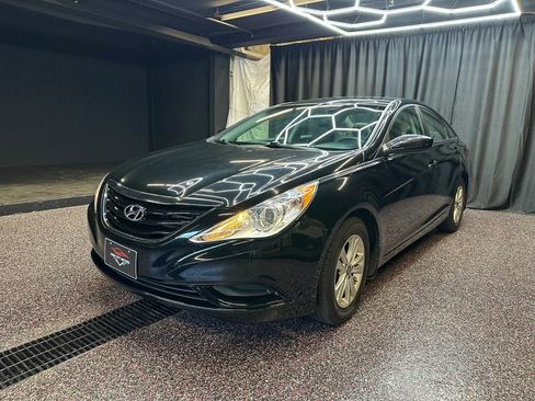 Used 2012 Hyundai Sonata GLS w/ Popular Equipment Pkg FWD image 3
