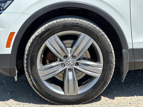 Used 2018 Volkswagen Tiguan SEL Premium AWD/4WD image 26