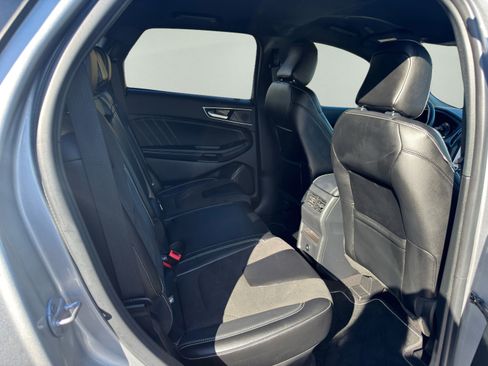 Used 2023 Ford Edge ST image 13