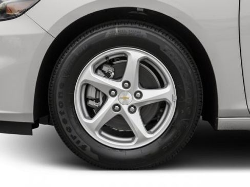Used 2017 Chevrolet Malibu LS image 14