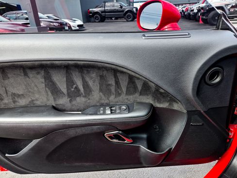 Used 2015 Dodge Challenger SRT Hellcat image 18