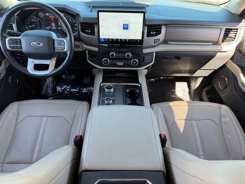 Used 2024 Ford Expedition Limited AWD/4WD image 16