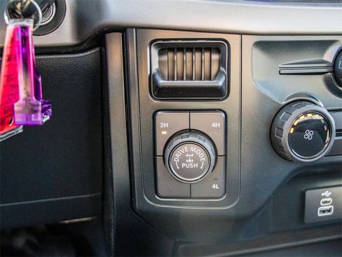 Used 2025 Ford F150 XL w/ Equipment Group 103A High image 32