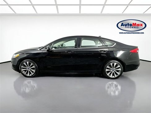 Used 2019 Ford Fusion SE image 9