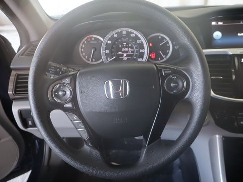 Used 2016 Honda Accord EX image 14