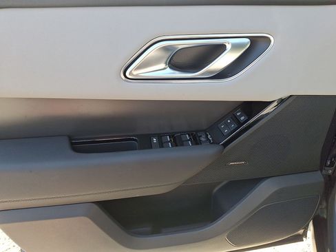Certified 2026 Land Rover Range Rover Velar S AWD/4WD image 19