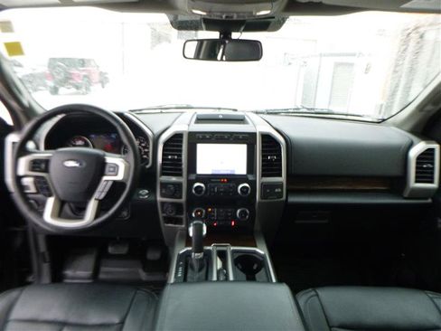 Used 2019 Ford F150 Lariat w/ Equipment Group 502A Luxury image 9