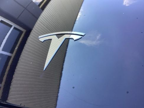 Used 2018 Tesla Model 3 Long Range AWD/4WD image 4