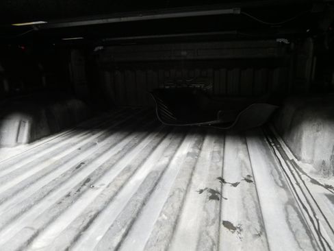 Used 2022 GMC Sierra 1500 AT4 w/ AT4 Premium Package image 18