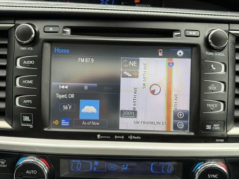 Used 2017 Toyota Highlander Limited Platinum AWD/4WD image 21