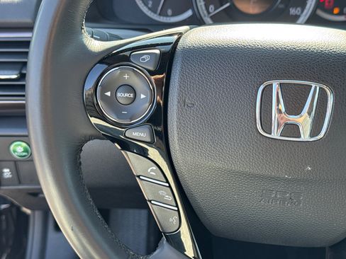 Used 2017 Honda Accord EX-L image 25