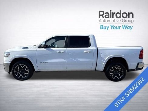 Used 2025 RAM 1500 Laramie AWD/4WD image 4