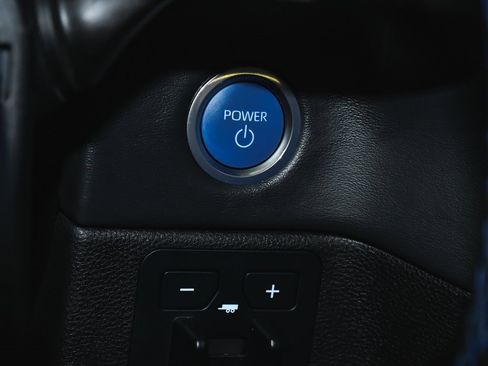 Used 2024 Toyota Tundra Platinum image 29